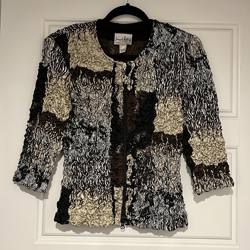 Vintage Joseph Ribkoff jacket size 6. - Picture 5 of 16